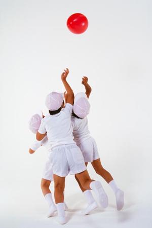 講師には厳しい採用試験があります