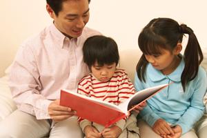 仕事の帰りに通えるウクレレ教室です